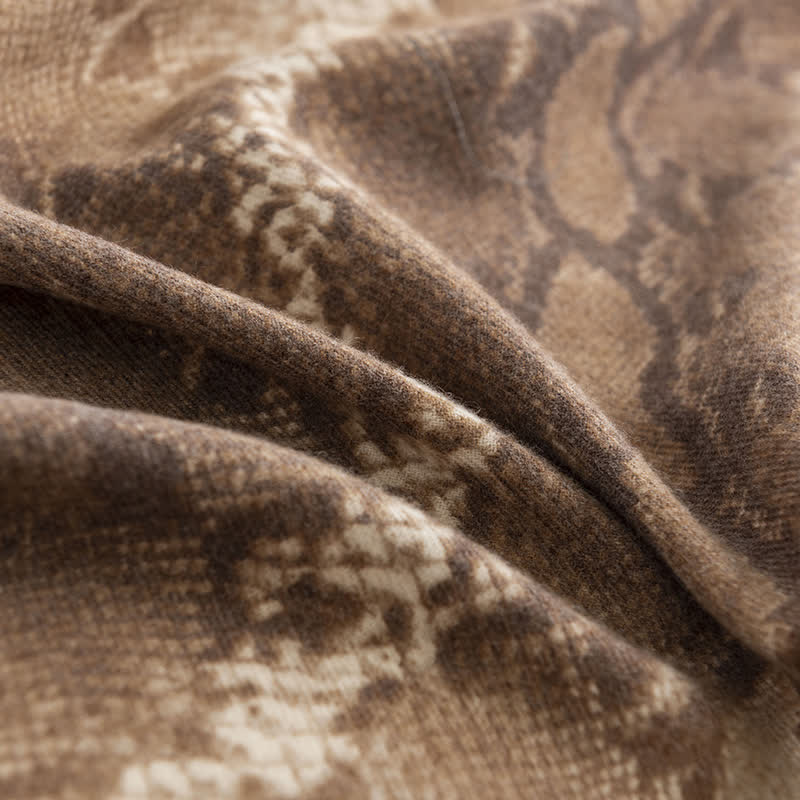Sciarpa con stampa serpente in stile street chic da donna
