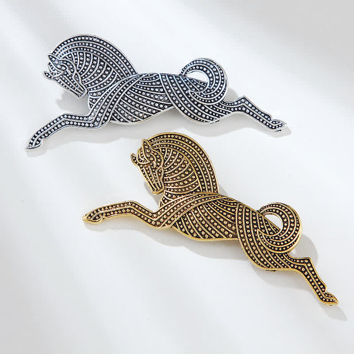 Spilla unisex con cavallo rampante placcata in oro e argento