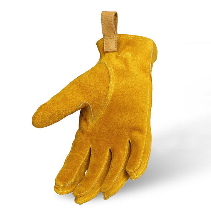 Guanti da lavoro isolati in pelle di vacchetta gialla da giardino