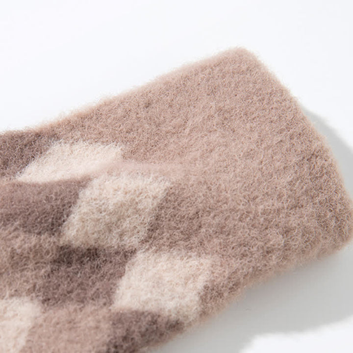 Guanti in maglia di peluche caldo con motivo a rombi colorati