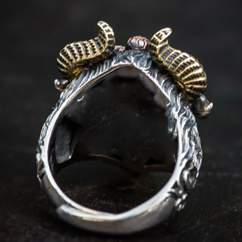 Anello regolabile con apertura a forma di toro e cavallo dominante da uomo