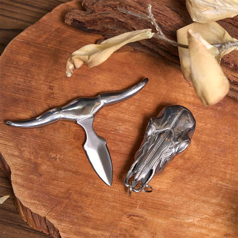 Set di collana con ciondolo a forma di toro con corna di cervo, fibbia a serpente e coltello nascosto fai da te
