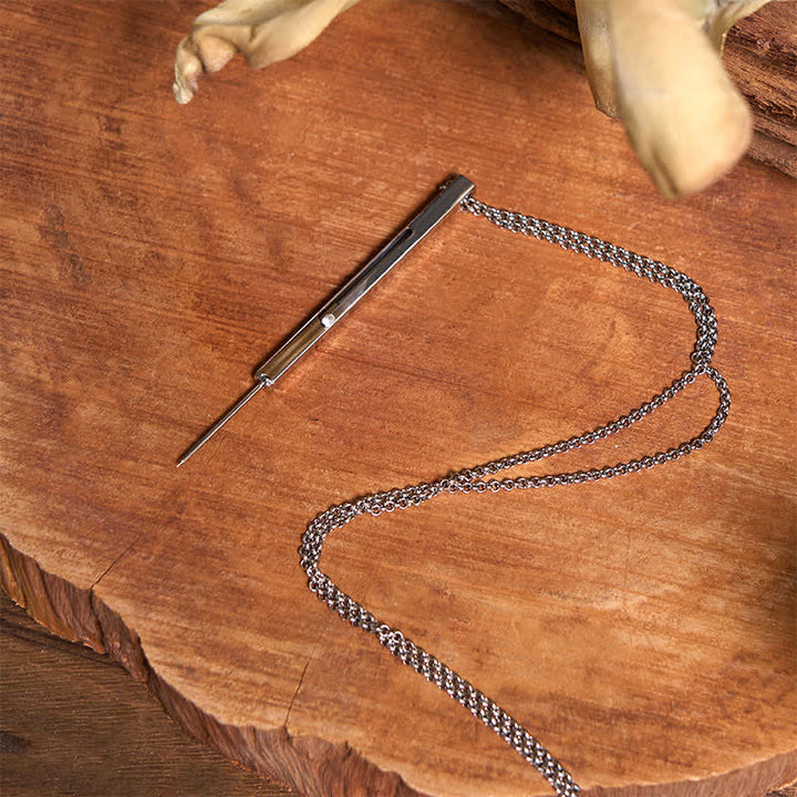 Set di collana con ciondolo a forma di toro con corna di cervo, fibbia a serpente e coltello nascosto fai da te