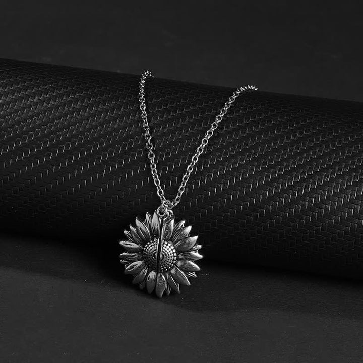 Collana portachiavi con ciondolo a forma di medaglione di girasole vintage - image 3