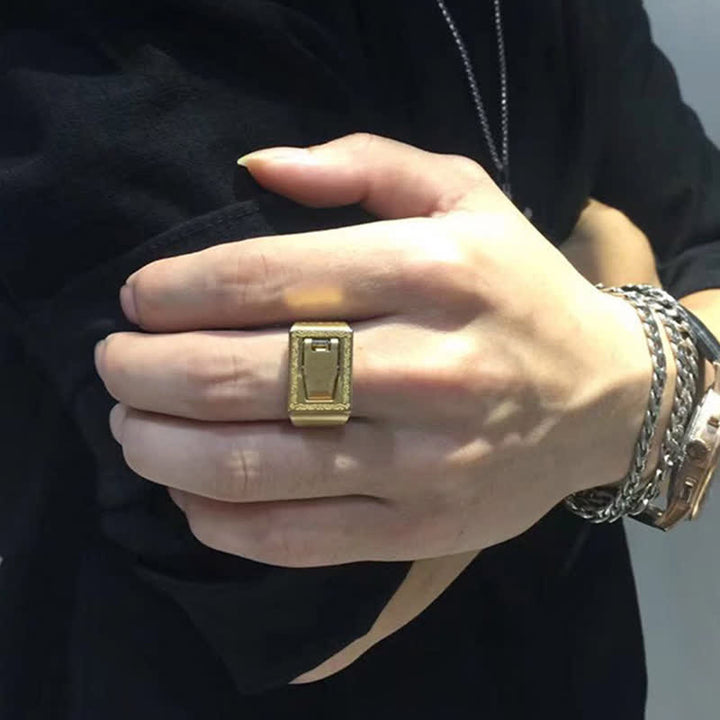 Anello regolabile multifunzionale con lama nascosta