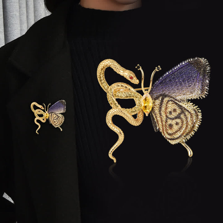 Spilla da donna con farfalla ricamata viola e serpente dorato