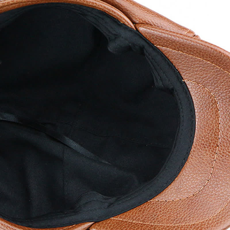 Cappello basco in pelle con rivetti, stile pittore ed artista chic