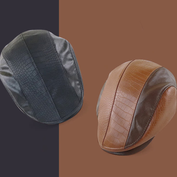Cappello basco in pelle con cuciture vintage e stampa alligatore