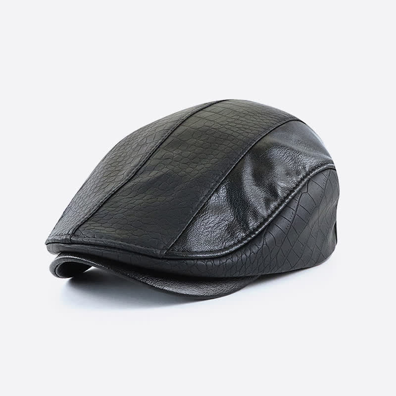 Cappello basco in pelle con cuciture vintage e stampa alligatore