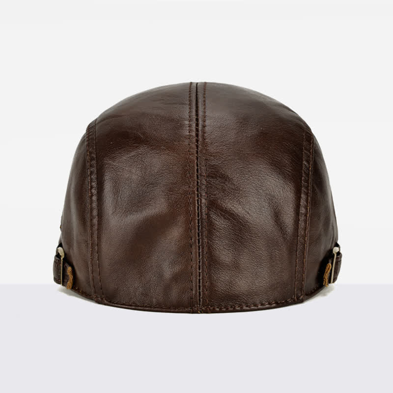 Cappello basco in pelle con decorazione a cerniera orizzontale