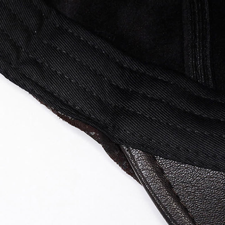 Cappello basco in pelle con stampa unica e regolazione laterale