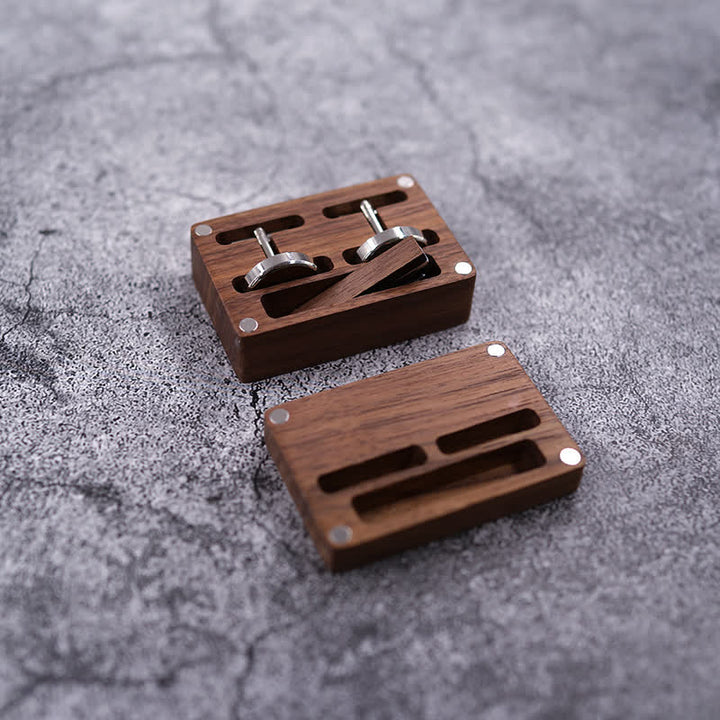 Set di gemelli in legno per matrimonio da uomo con superficie a scatola e incisione personalizzata - image 5