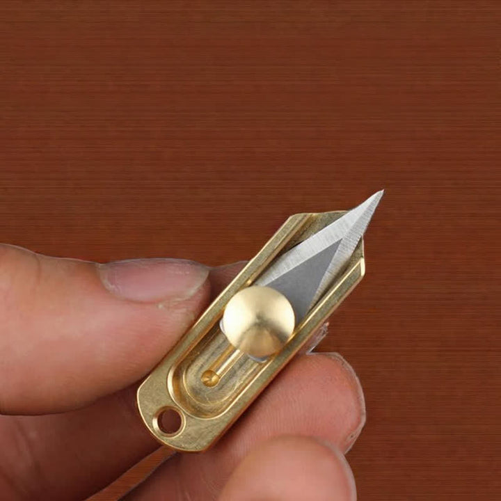 Portachiavi con lama a spinta in ottone mini EDC Tool