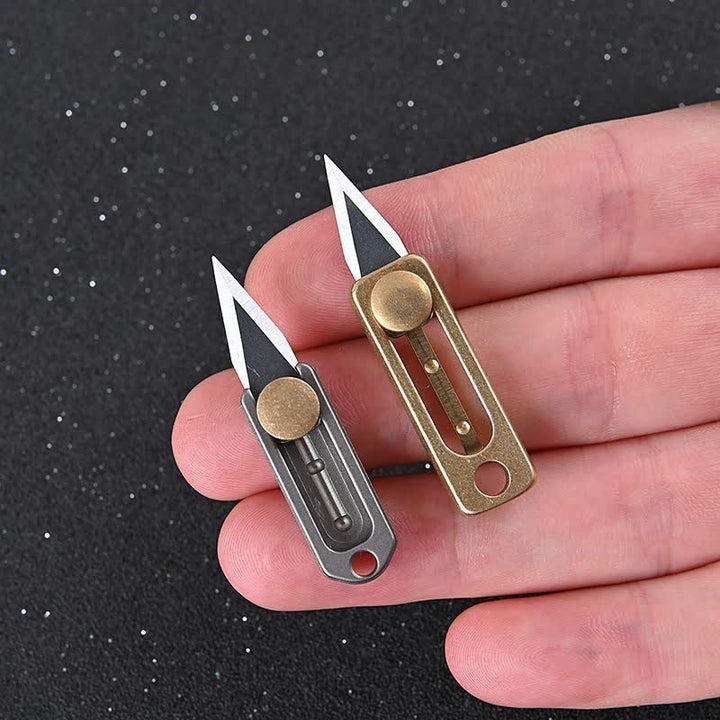 Portachiavi con lama a spinta in ottone mini EDC Tool