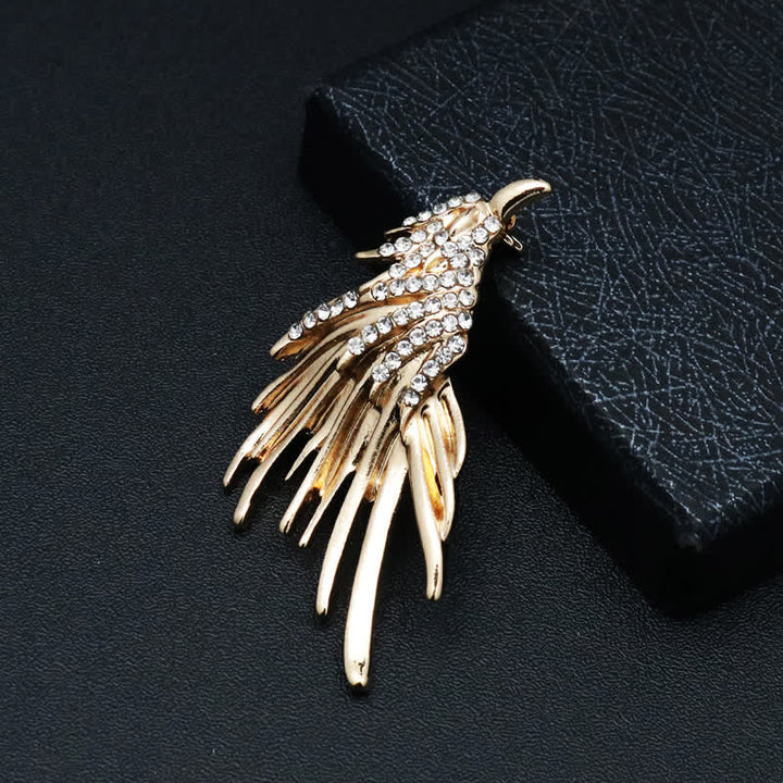 Spilla da uomo con aquila squisita e ali spiegate e strass