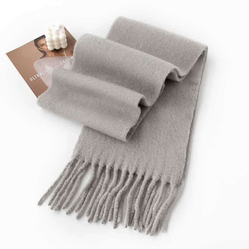 Sciarpa unisex in cashmere con frange tinta unita