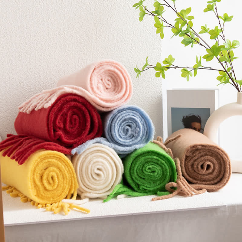Sciarpa unisex in cashmere con frange tinta unita
