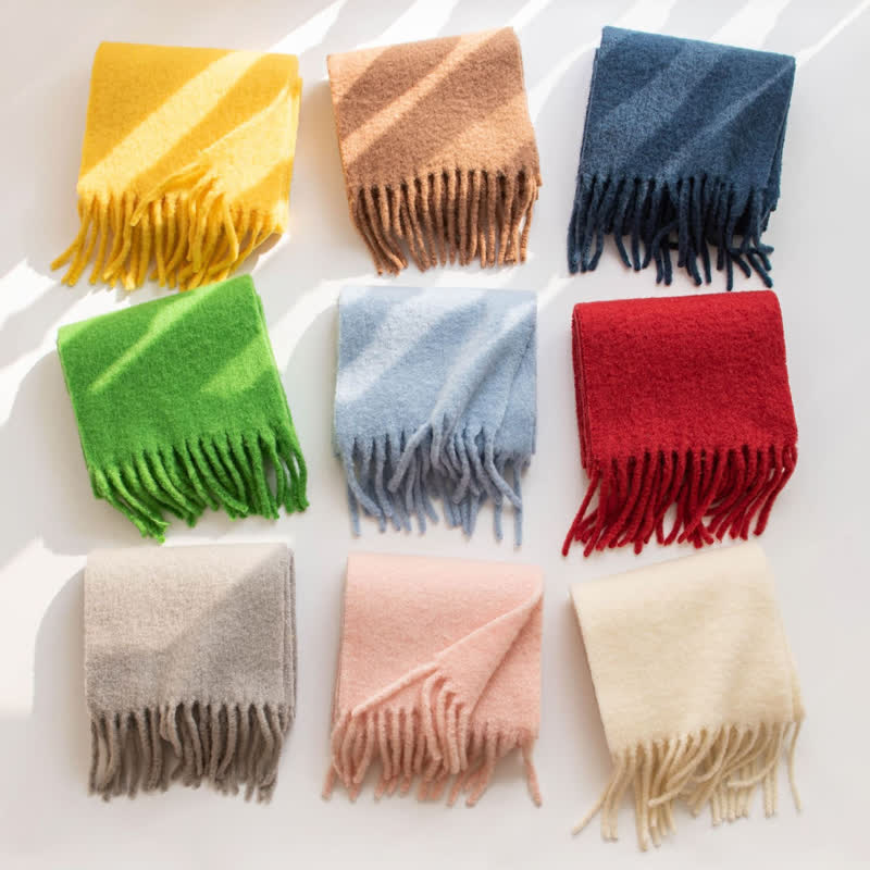 Sciarpa unisex in cashmere con frange tinta unita