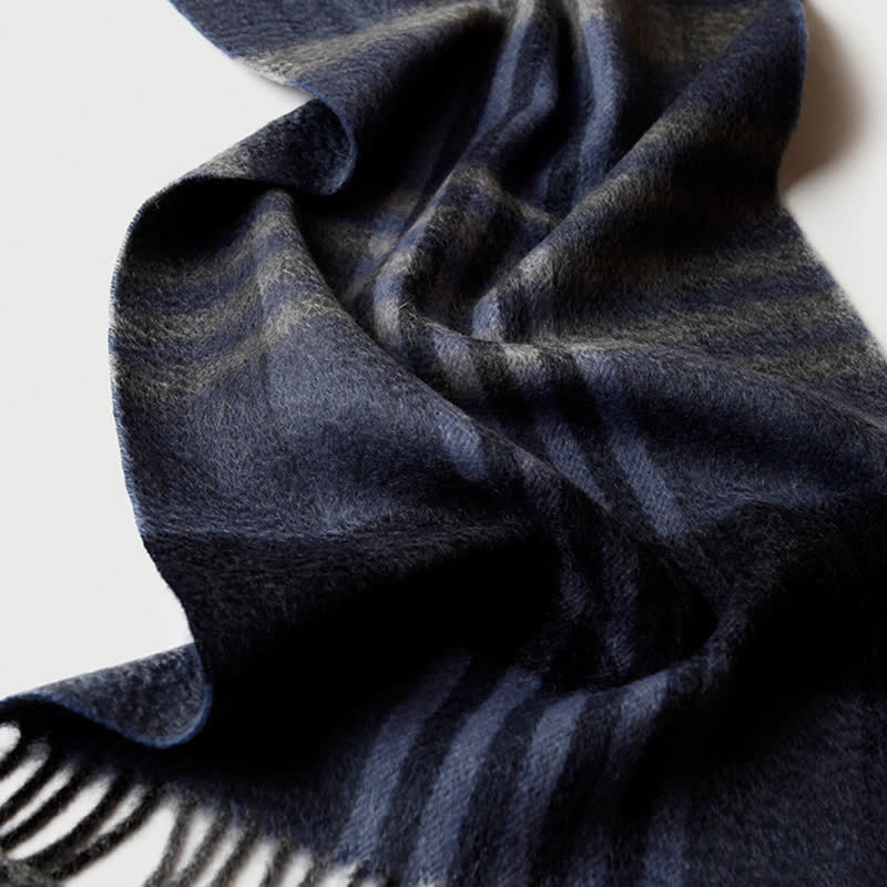 Sciarpa in cashmere a quadri coordinata da uomo, tre colori - image 3