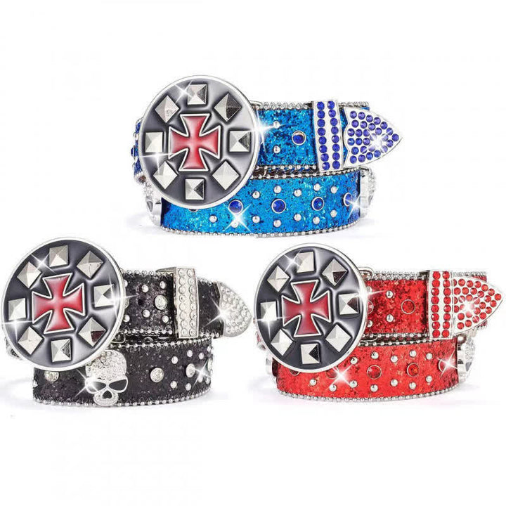 Cintura in pelle con teschio tempestato di strass e chiusura a croce vintage
