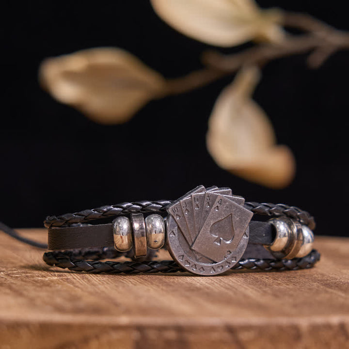 Braccialetto in pelle nera con testa di animale e teschio alla moda