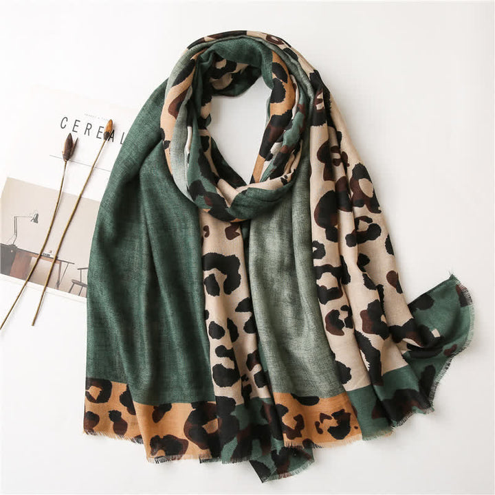 Sciarpa sottile grande con stampa leopardata da donna