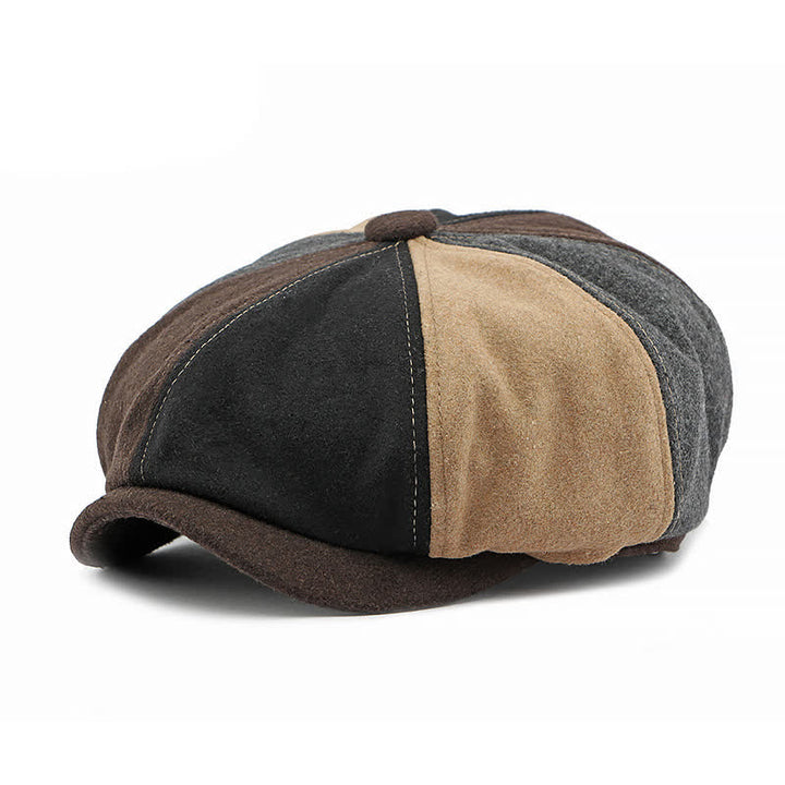 Cappello da giorno con basco e cuciture alla moda abbinate ai colori