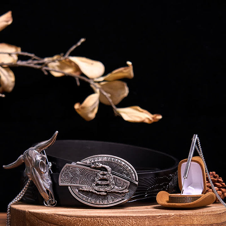 Set di collana con ciondolo a forma di toro con corna di cervo, fibbia a serpente e coltello nascosto fai da te