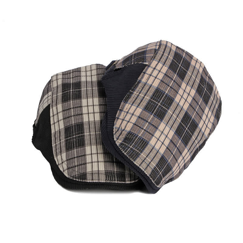 Cappello basco con visiera a becco d'anatra in velluto a coste scozzese