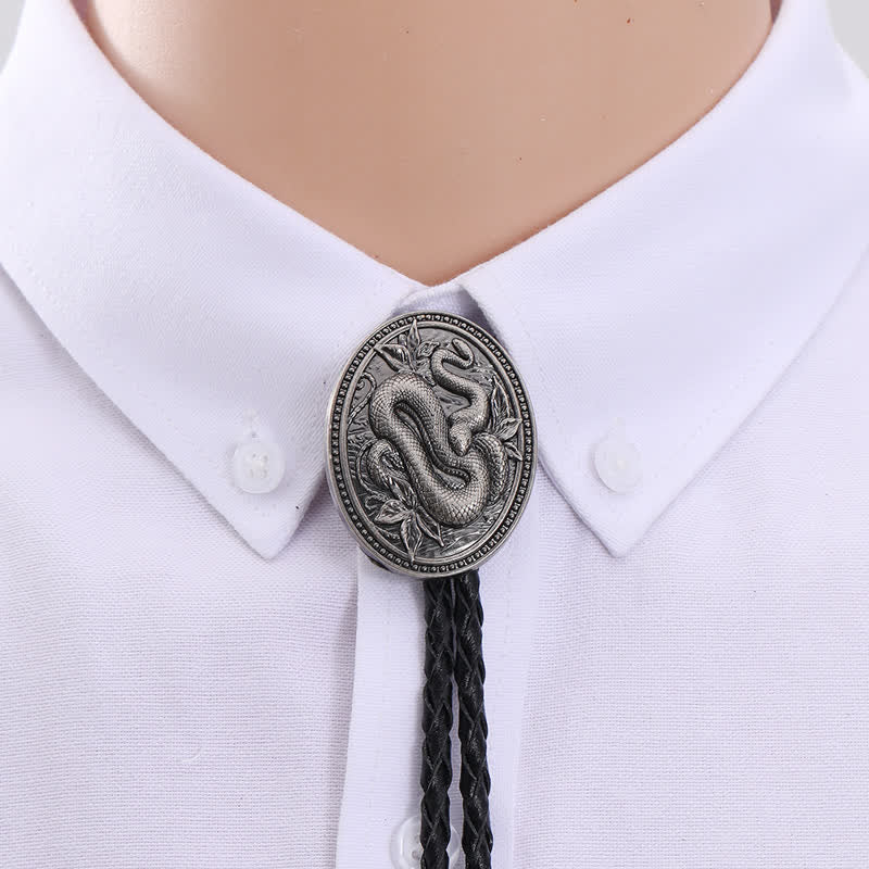 Cravatta Bolo con ciondolo a forma di fiore di serpente tradizionale