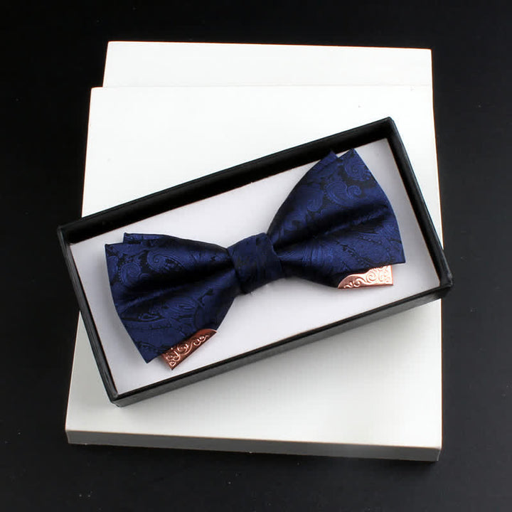 Set di 2 papillon con decorazioni in metallo dorato e motivo Paisley a doppio strato da uomo