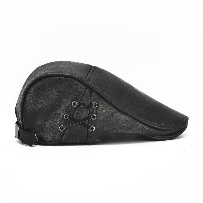 Cappello basco in pelle di vacchetta con lacci laterali