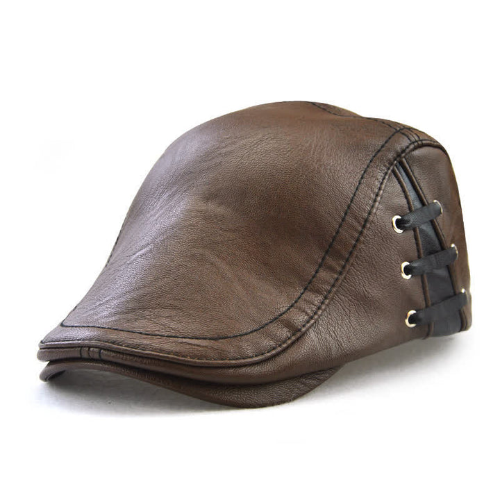 Cappello basco in pelle con lacci laterali alla moda