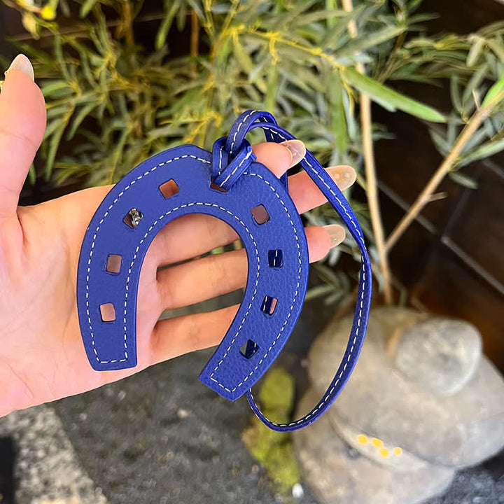 Portachiavi in pelle con ciondolo a forma di ferro di cavallo semplice - Blu Reale - image 11