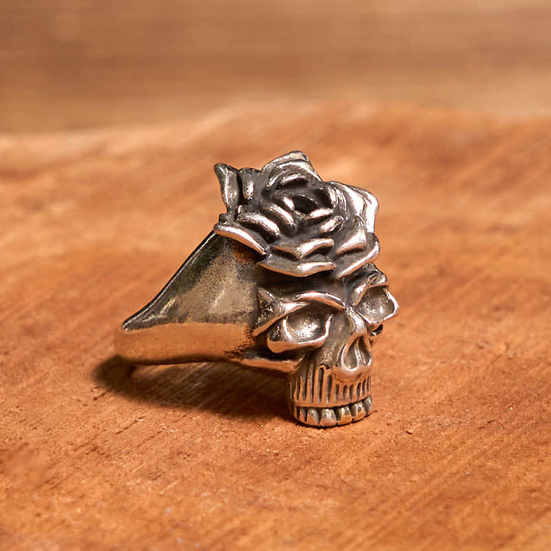 Set fai da te con fibbia per cintura con coltello nascosto a forma di rosa, ciondolo a forma di toro, teschio e anello a forma di rosa