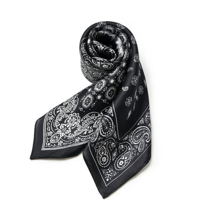 Sciarpa quadrata con motivo a griglia a quattro riquadri Paisley bianco e nero