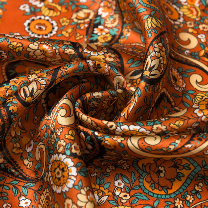 Sciarpa quadrata con motivo floreale Paisley selvaggio arancione in stile Weastern