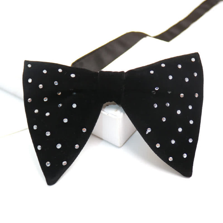 Papillon oversize a punta in velluto con strass sparsi da uomo