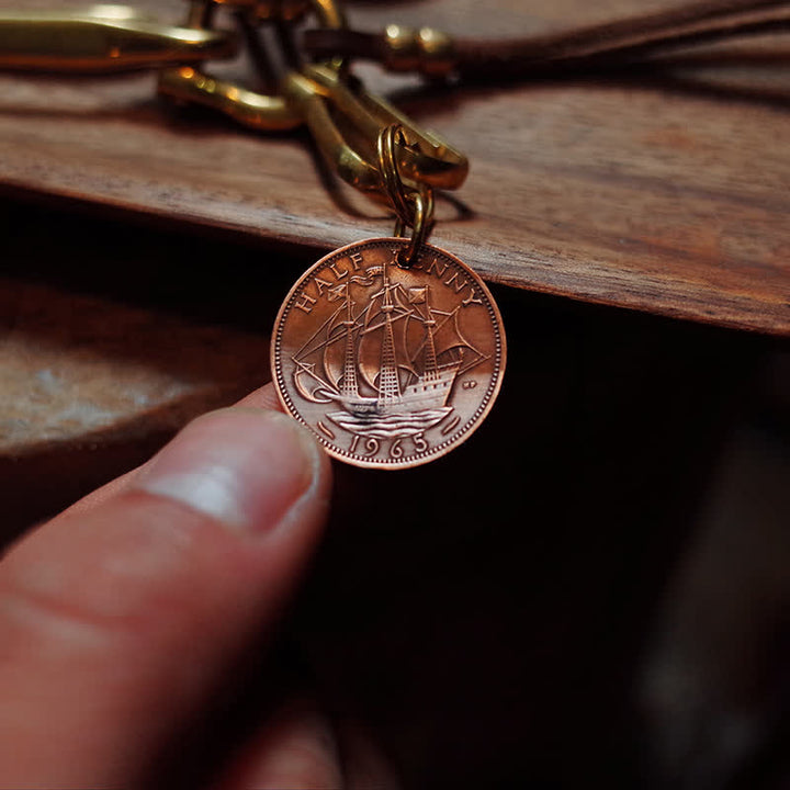 Portachiavi in pelle con clip da cintura in ottone anticato stile meccanico