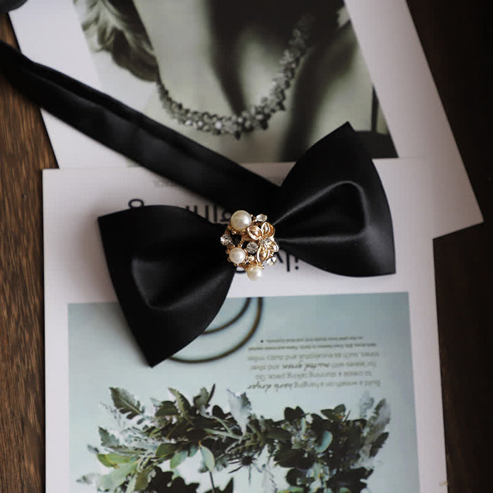 Papillon da uomo con fiori dorati e perle finte