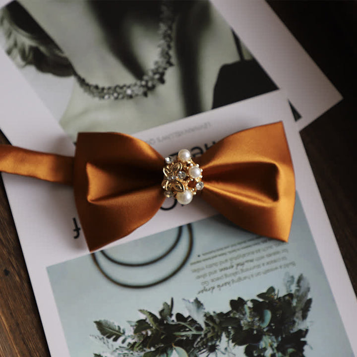 Papillon da uomo con fiori dorati e perle finte
