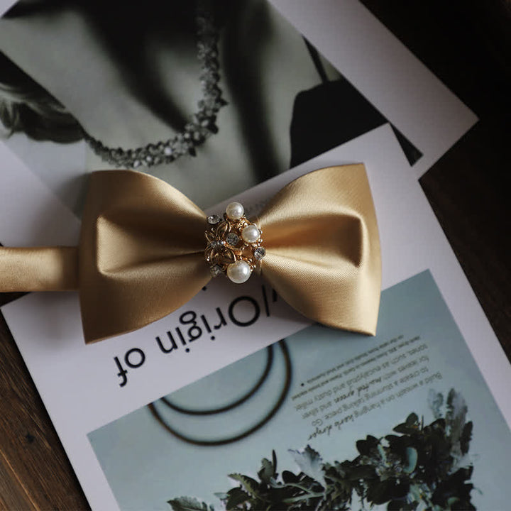 Papillon da uomo con fiori dorati e perle finte