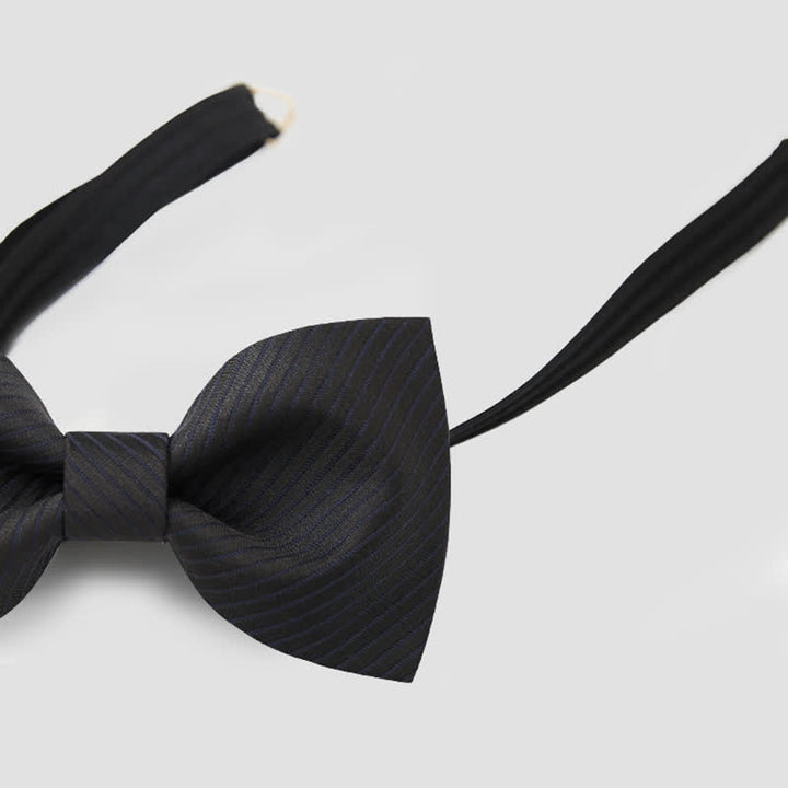 Papillon da uomo in twill nero sottile a righe blu navy