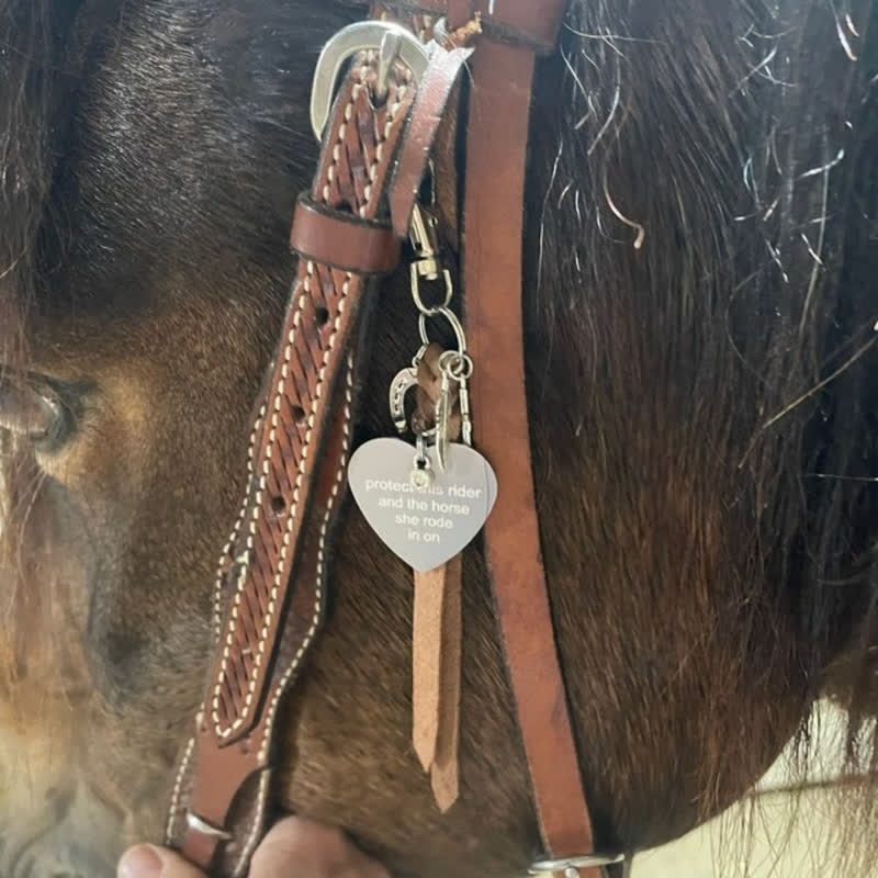 Portachiavi in pelle con ciondolo a forma di croce a forma di ferro di cavallo in metallo a forma di cuore