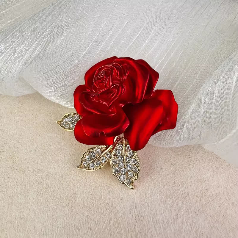 Spilla a forma di fiore con strass rosa blu rossa