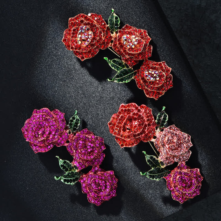 Spilla da donna con tripla bellezza e rose scintillanti in strass