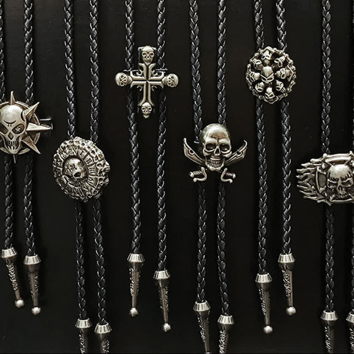 Cravatta Bolo con ciondolo in argento con testa di teschio in stile punk