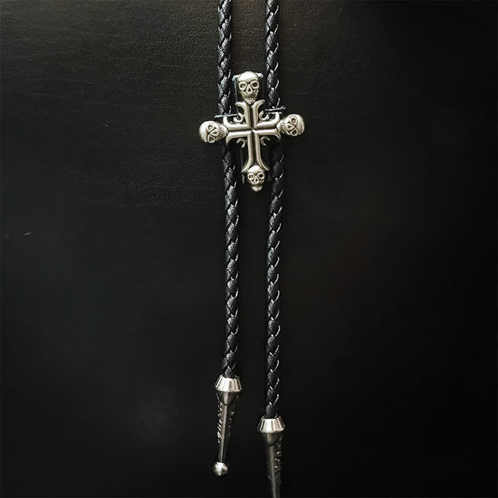 Cravatta Bolo con ciondolo in argento con testa di teschio in stile punk