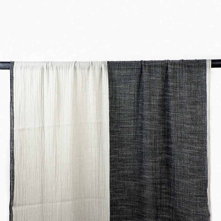 Sciarpa retrò sottile leggera abbinata a due colori - Nero e grigio - image 2