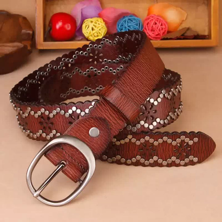 Cintura in pelle con rivetti strappati e screpolati gotici